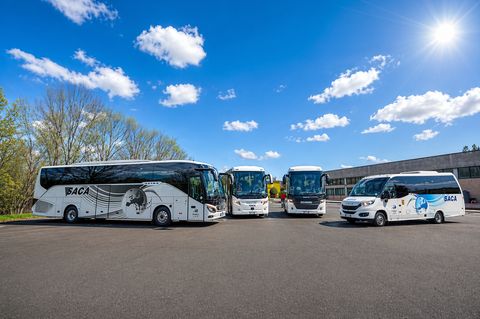 Autocar Gran Turismo de Erbetta Travel en carretera